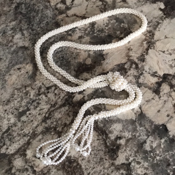 Vintage Faux Pearl Tassel Wrap / Cord / Lariat Necklace with Knot, Ivory - Picture 4 of 10